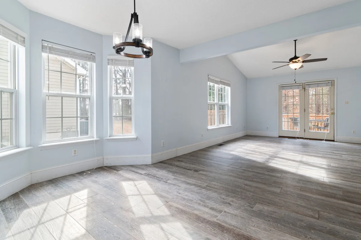 Clean, safe room after biohazard cleanup in Hampton Manor, NY